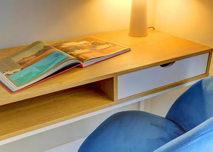 San Giovanni Appia Park - Modern With Balcony - Metro A - 10 Min Center *