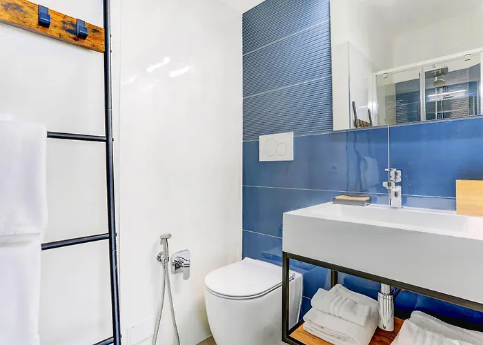 San Giovanni Appia Park - Modern With Balcony - Metro A - 10 Min Center * Rom