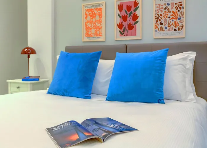 Apartment San Giovanni Appia Park - Modern With Balcony - Metro A - 10 Min Center Rom