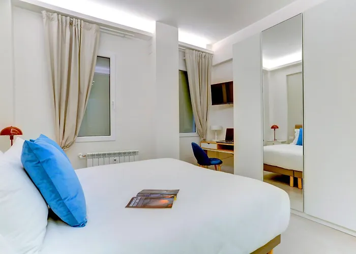 דירה San Giovanni Appia Park - Modern With Balcony - Metro A - 10 Min Center *