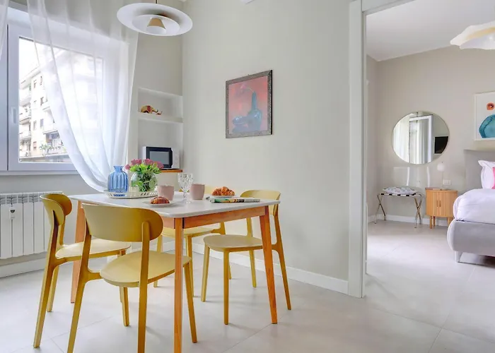 Apartment San Giovanni Appia Park - Modern With Balcony - Metro A - 10 Min Center